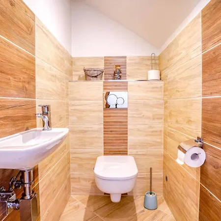 Cakyho Kuria - Pre 5 Osob S Krbom A Saunami Smižany