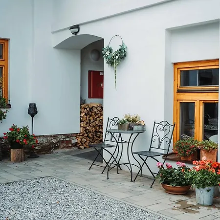 Cakyho Kuria - Pre 5 Osob S Krbom A Saunami Apartment *