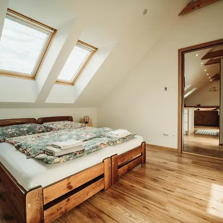 Apartment Cakyho Kuria - Pre 5 Osob S Krbom A Saunami *