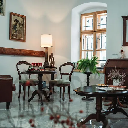 Cakyho Kuria - Pre 5 Osob S Krbom A Saunami *