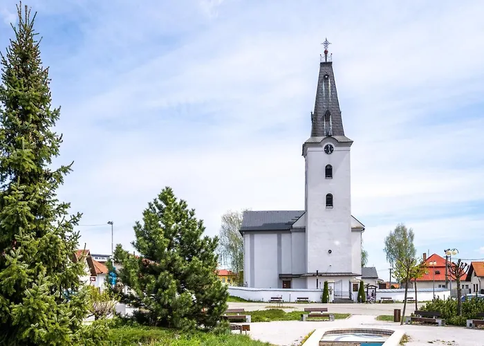 Cakyho Kuria - Pre 5 Osob S Krbom A Saunami *