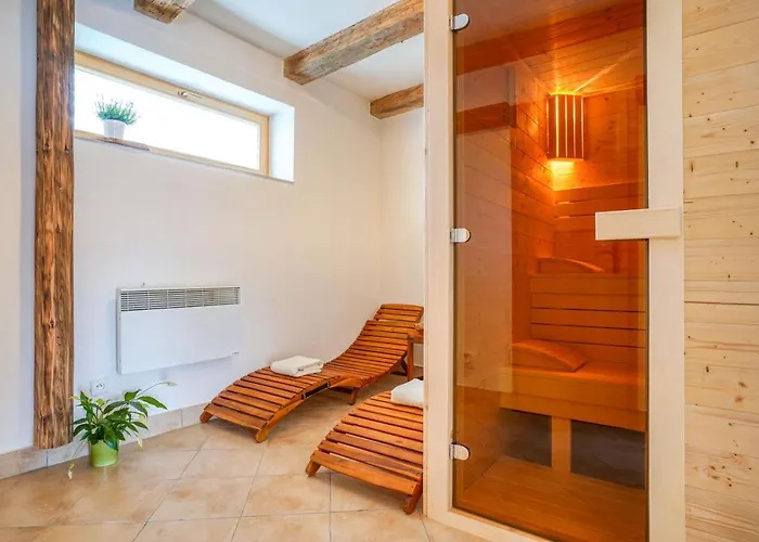 Cakyho Kuria - Pre 5 Osob S Krbom A Saunami