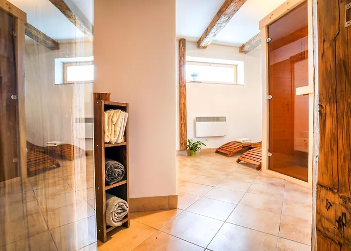 Cakyho Kuria - Pre 5 Osob S Krbom A Saunami Lejlighed Smižany