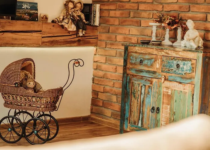 Cakyho Kuria - Pre 5 Osob S Krbom A Saunami * Smižany