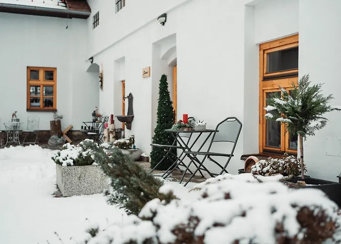 Cakyho Kuria - Pre 5 Osob S Krbom A Saunami Lejlighed Smižany